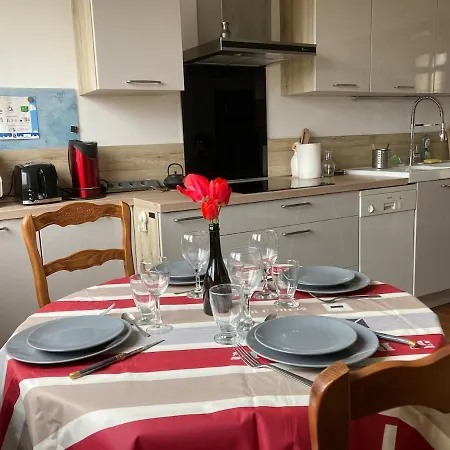 בית נופש De La Chapelle, Maison 6 Pers Avec Grand Jardin Clos Expo Sud *